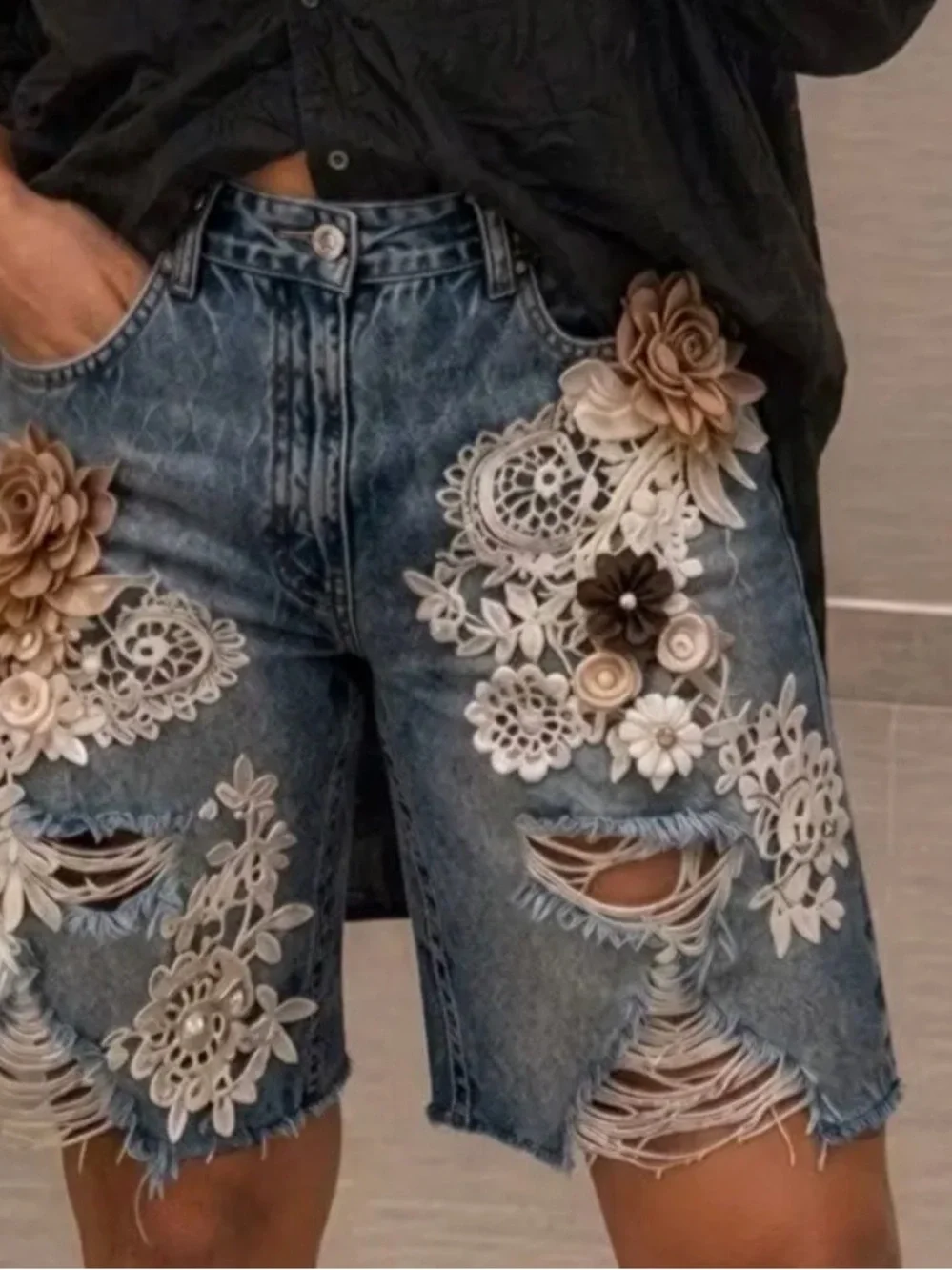 Floral Applique Distressed Denim Bermuda Shorts - Blue